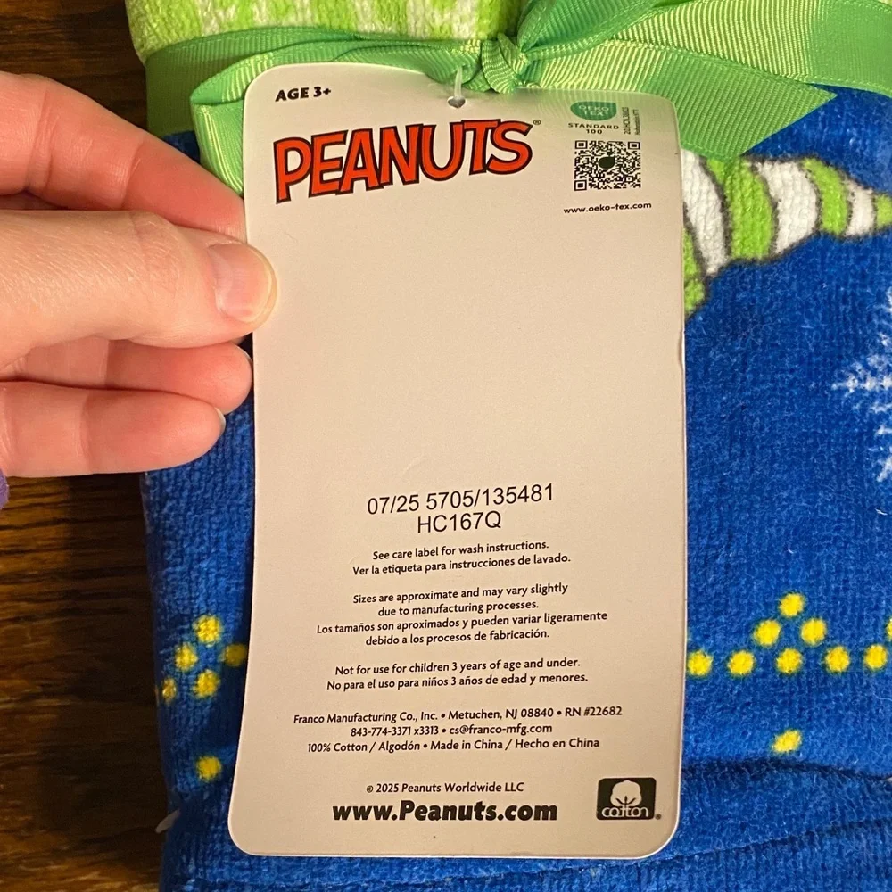 Peanuts Snoopy Holiday Hand Towels blue & green